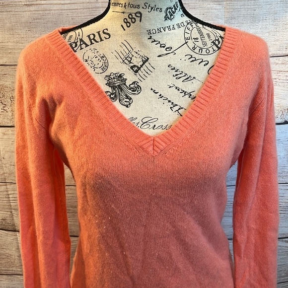Christopher Fischer Cashmere Sweater V-neck Peach Long Sleeves Size XL - Picture 2 of 10